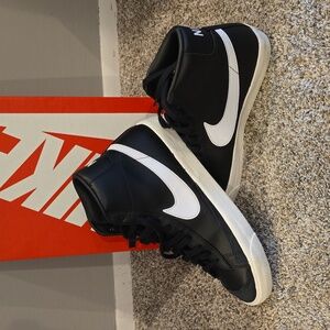 Nike blazer high